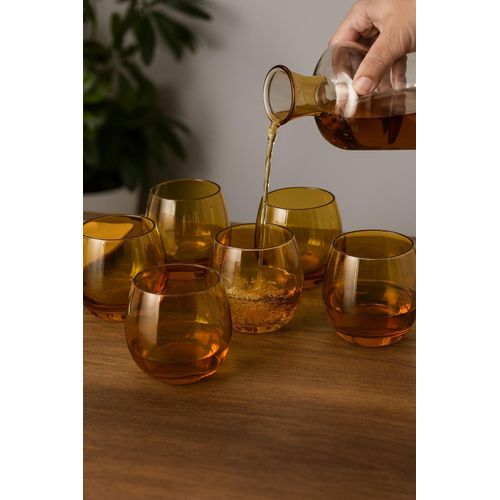 Verres ambrés et carafe assortie